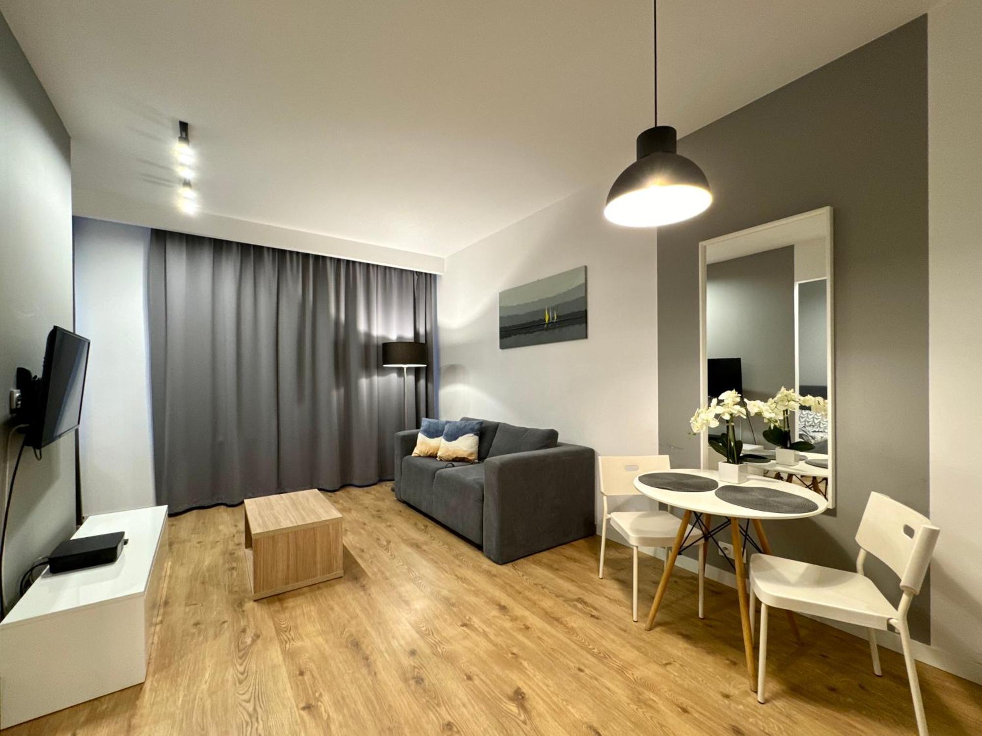 K22 Slawinska 507 Big Family Apartment Warsaw Ngoại thất bức ảnh